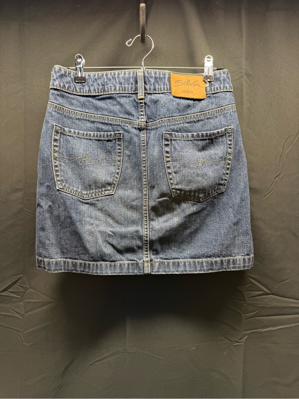 EUC Silver Jeans Dark Blue Denim Mini Skirt Sz 28 (3aq)